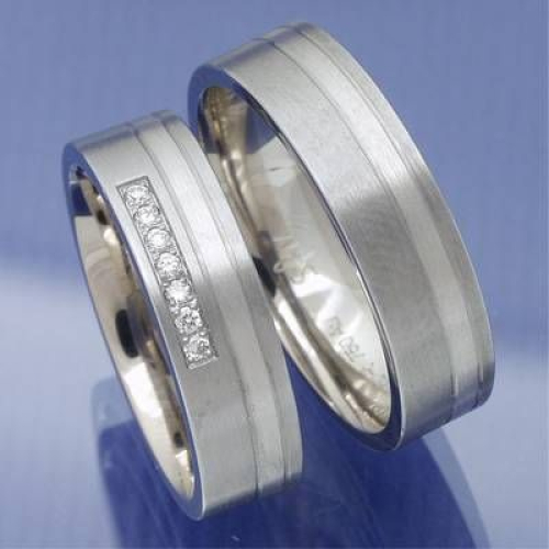 Eheringe aus 585 Weißgold und Graugold SW431