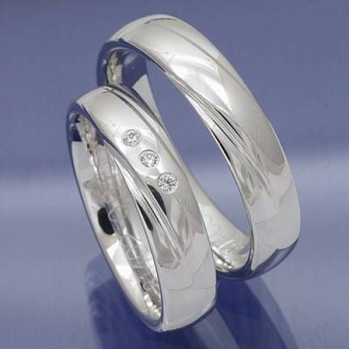 glänzende Trauringe aus 585 Weissgold mit Brillanten PA208148