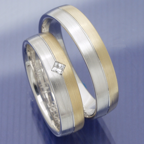 Bicolor Trauringe aus 585 Gelbgold und Weissgold PB260793