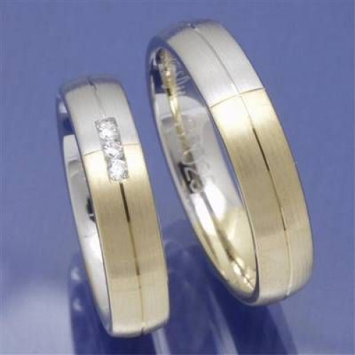 Eheringe Trauringe aus 585 Gelbgold und Weissgold S2025