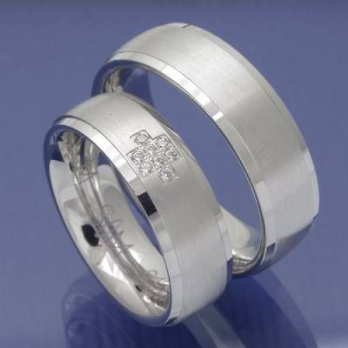 Mattierte und glänzende Trauringe aus 585 Weißgold S282