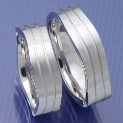 Ausgefallene Trauringe aus 585 Weißgold 05334